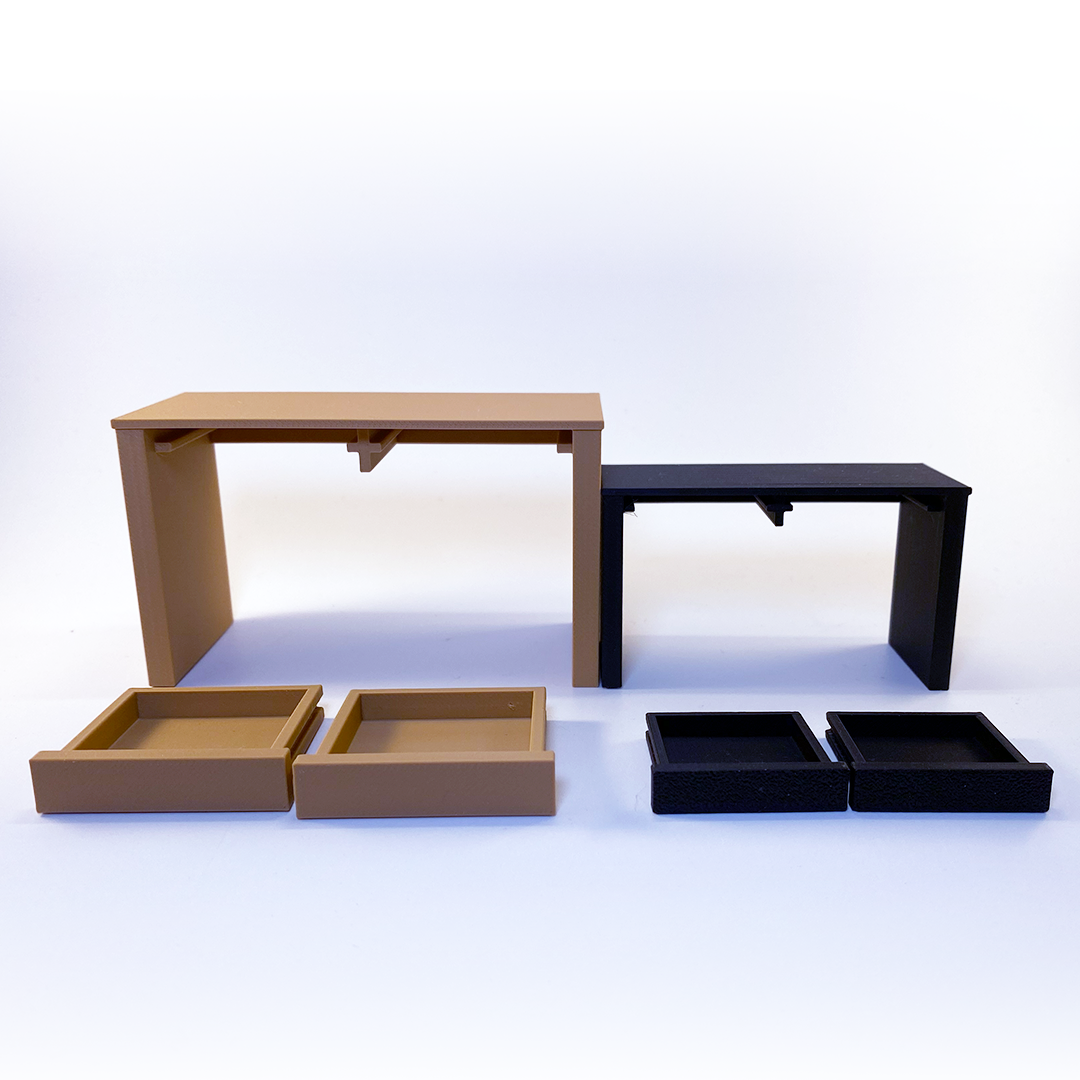 Lissa Desk - Mini Furniture - Image 4